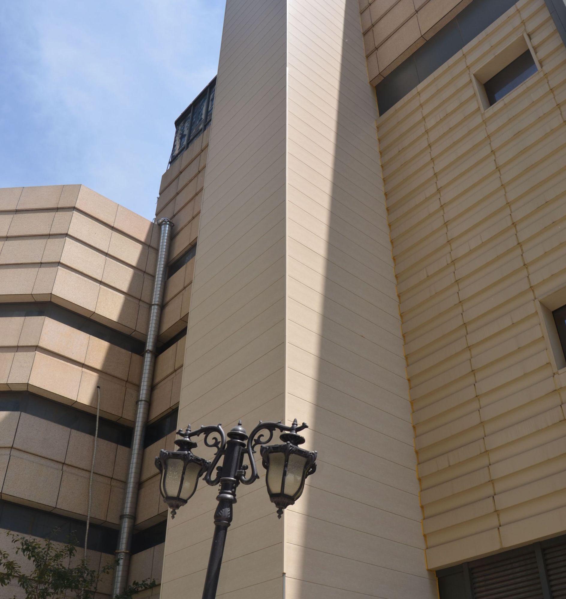 电梯加建领域